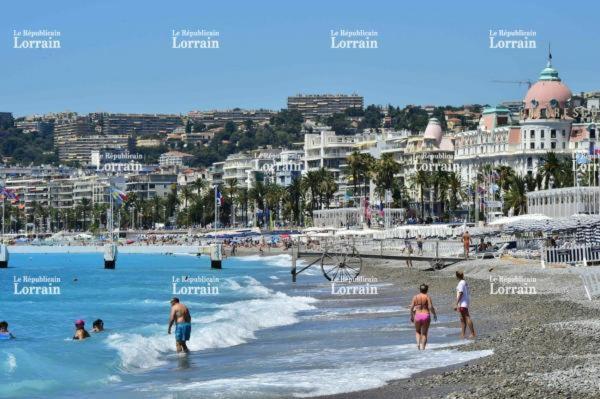Studio With Swimming Pool 80 Meters Near The Beach Nice Exteriér fotografie