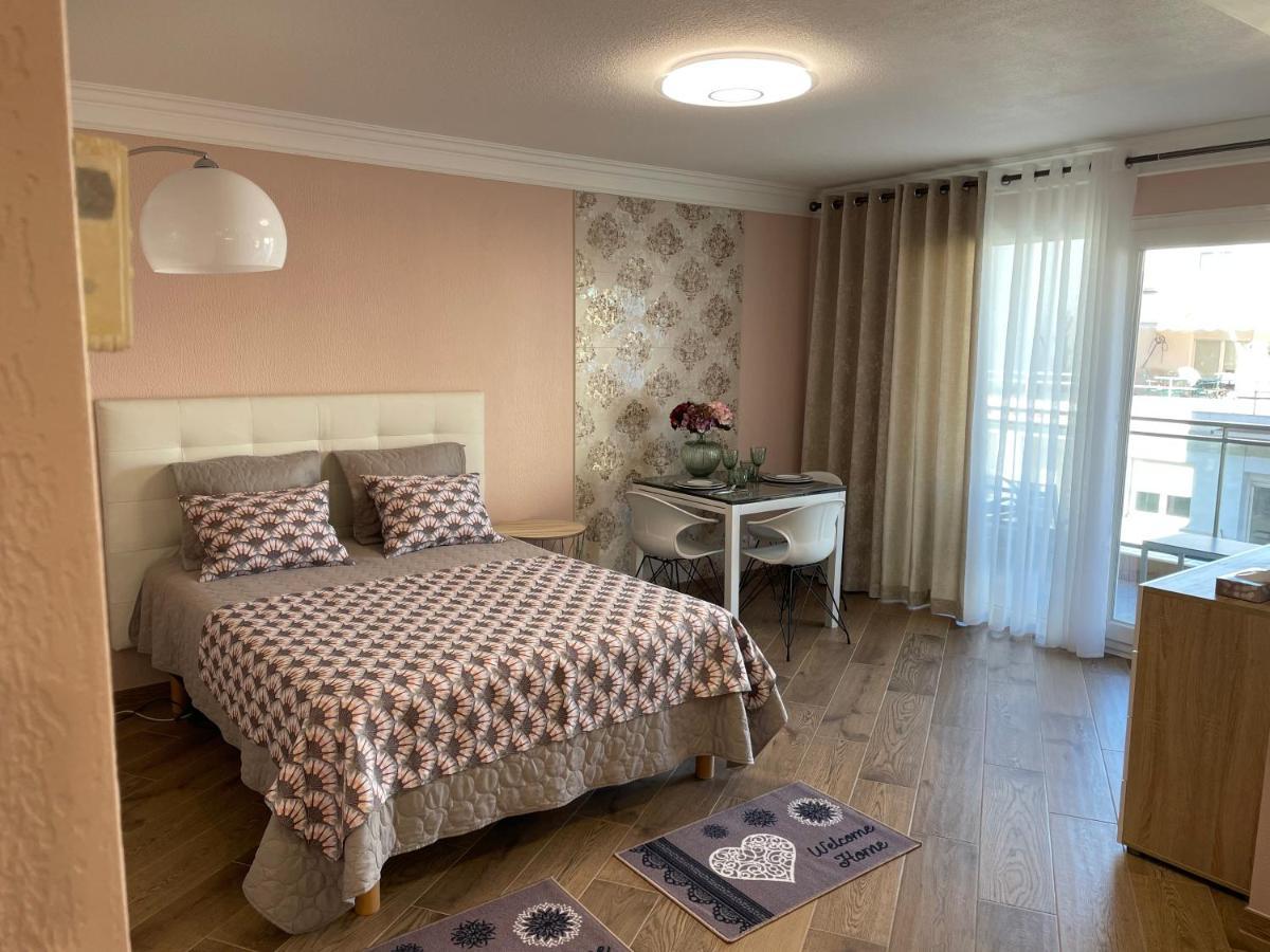 Studio With Swimming Pool 80 Meters Near The Beach Nice Exteriér fotografie