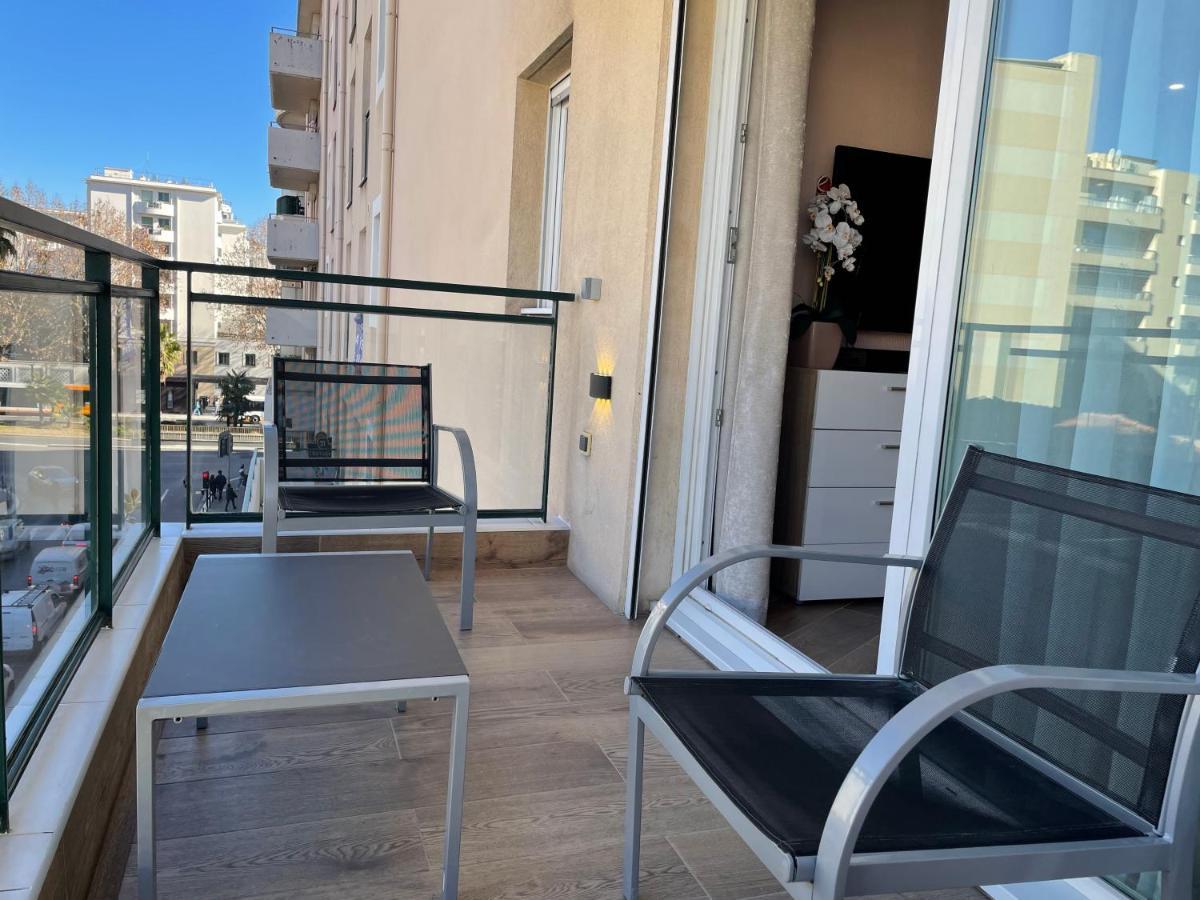Studio With Swimming Pool 80 Meters Near The Beach Nice Exteriér fotografie